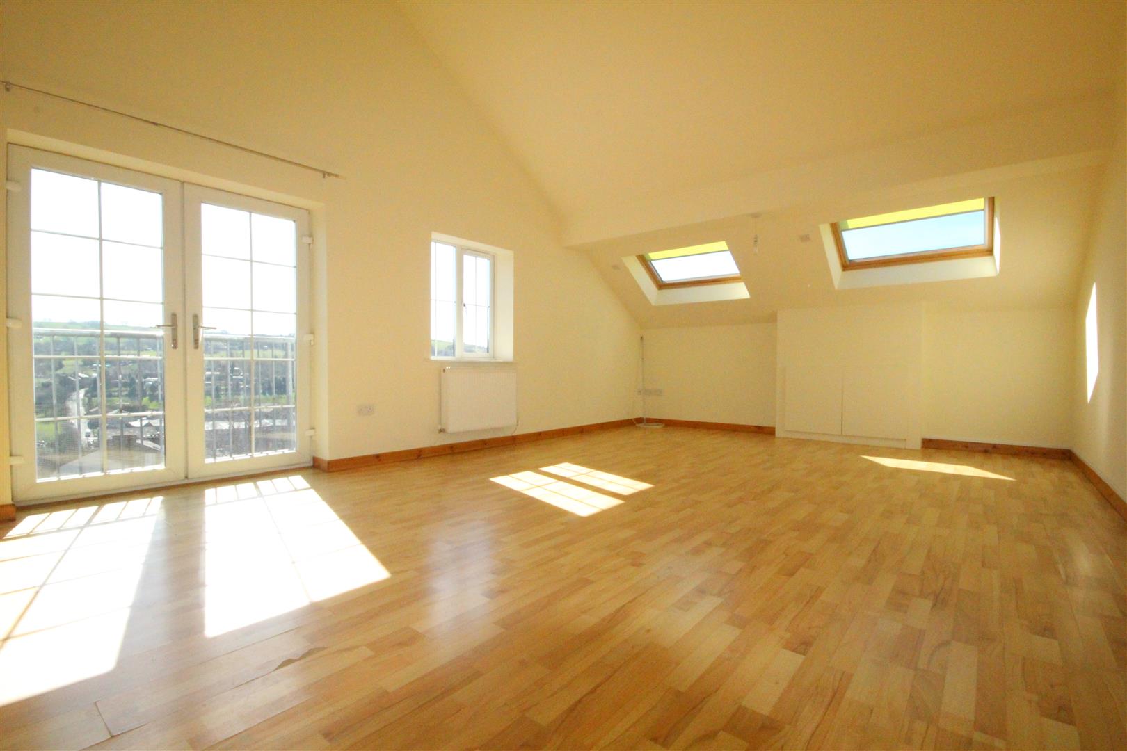 2 bedroom apartment For Sale in Colne - IMG_9539.JPG